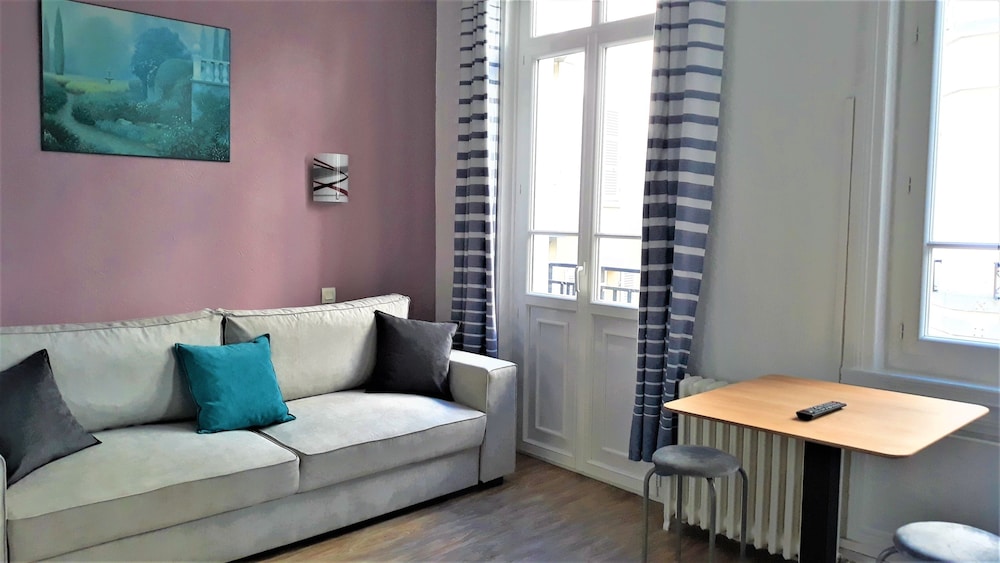 Family Suite, 1 Double Bed With Sofa Bed photo 3