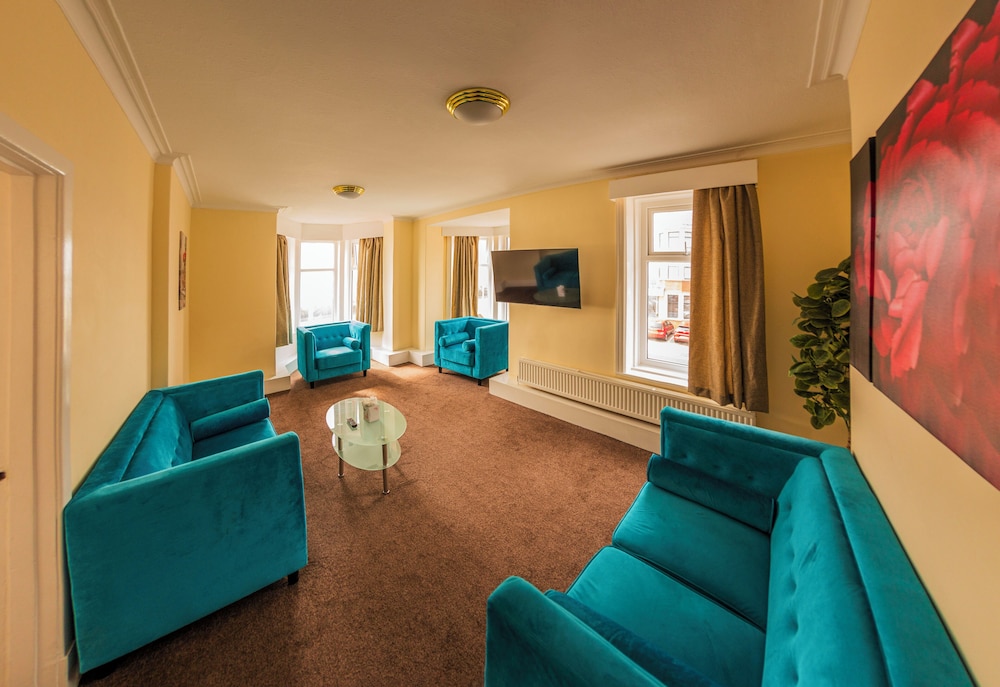 Suite - Photo 4