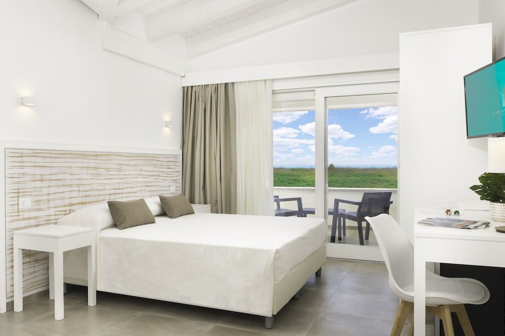 Classic Quadruple Room - Photo 1