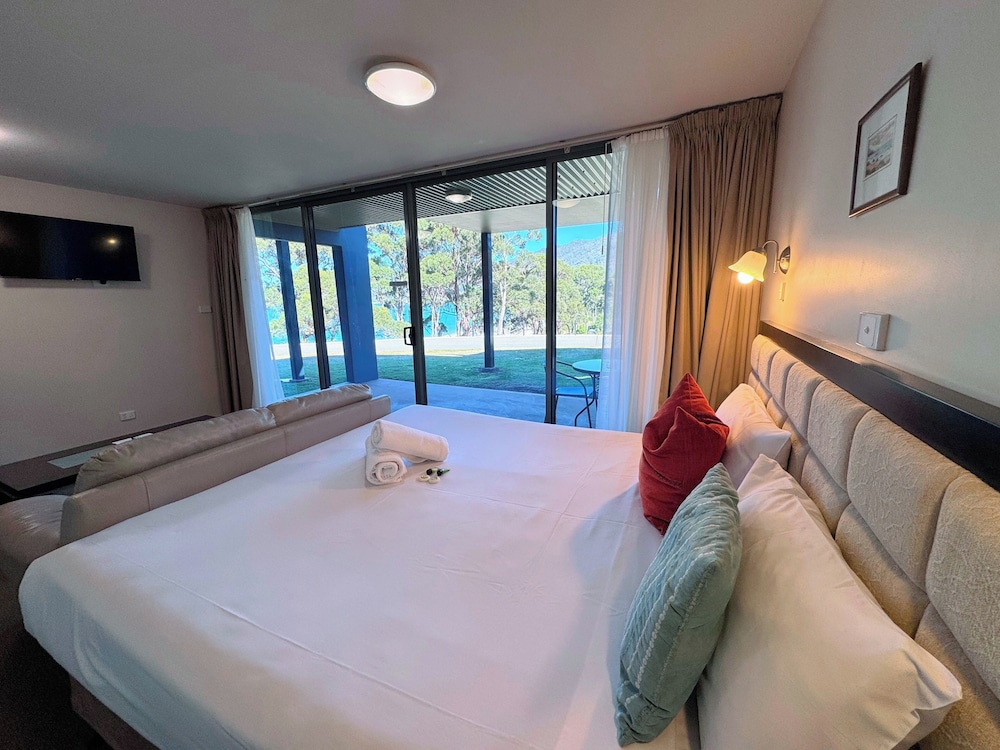 Studio King Apartment with Ocean View