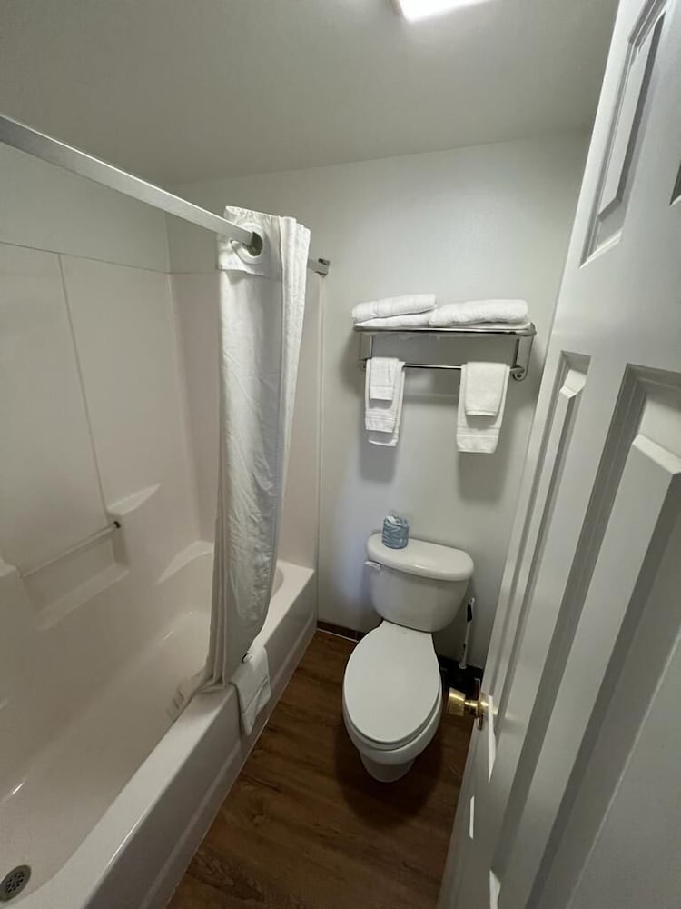 Room, Non Smoking - Photo 6