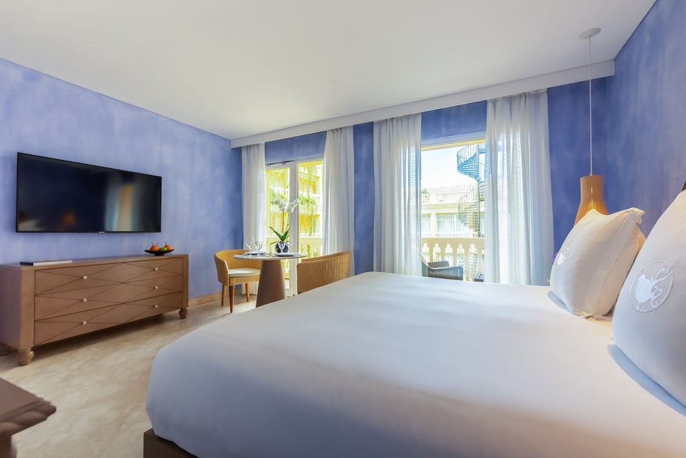 Premium Room, Balcony - Photo 5