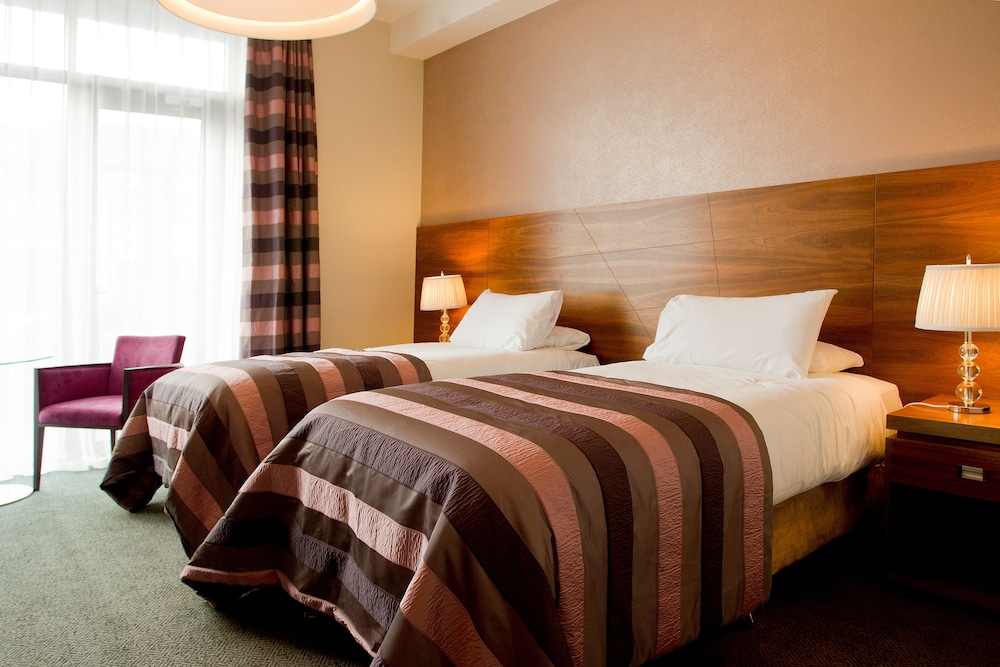 Deluxe Double or Twin Room - Photo 2
