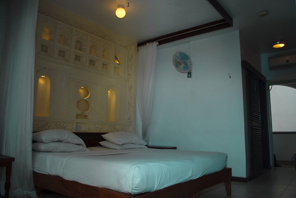 Standard Room, Sea View, Sea Facing - Photo 7