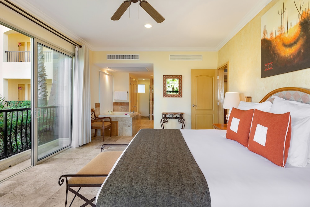 One Bedroom Suite - Photo 3