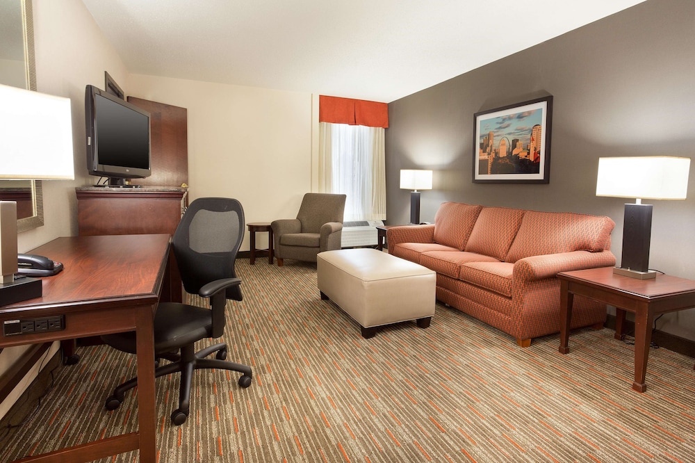 Suite, 1 King Bed with Sofa bed, Refrigerator & Microwave (2 Rooms, Upper Floor) - Photo 3
