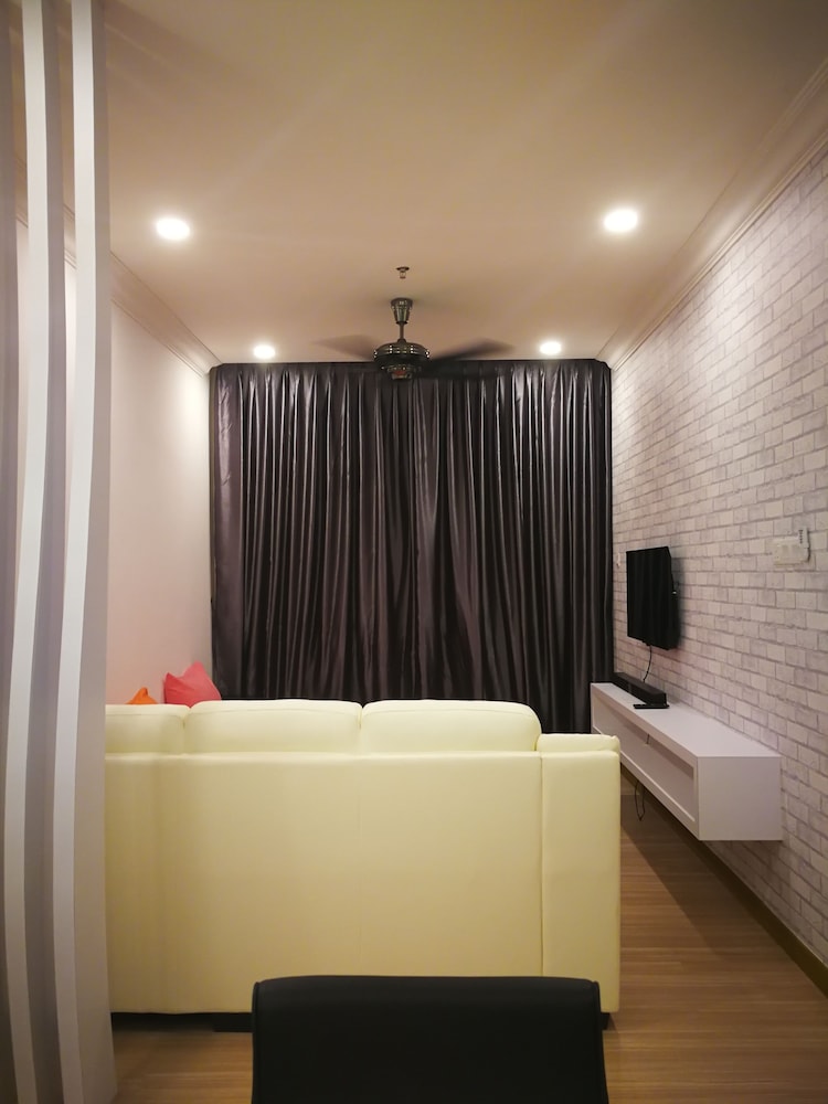Premium Family Suite photo 2