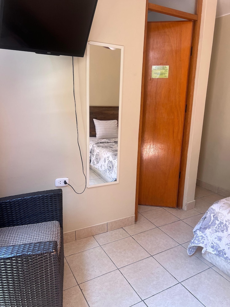 Standard Single Room photo 2