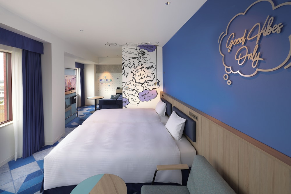 Deluxe Corner Room, Non Smoking photo 1