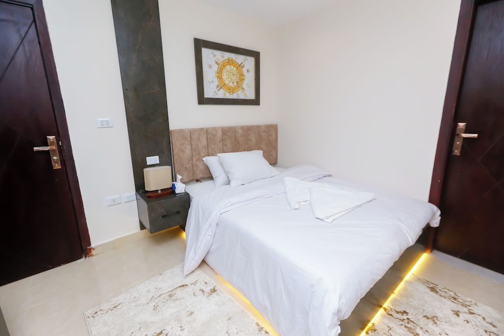 Superior Double or Twin Room, City View photo 1