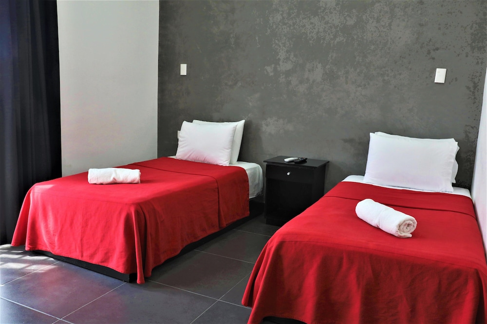 Deluxe Twin Room - Photo 1