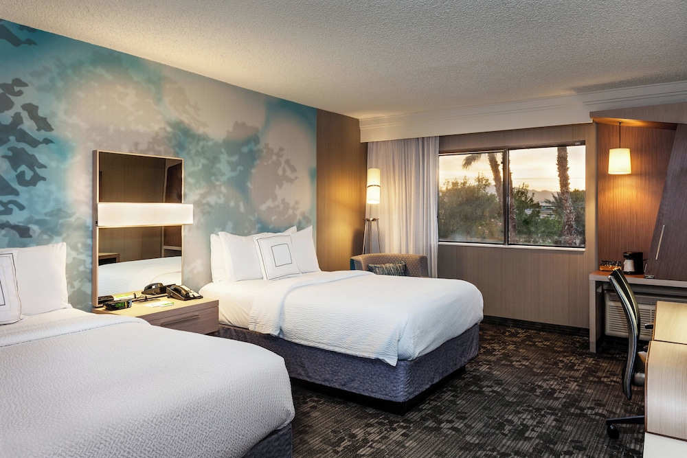 Room, 1 King Bed, Ground Floor - Photo 2
