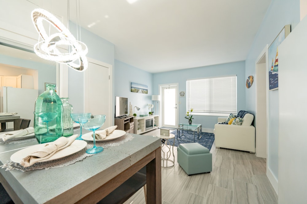 Deluxe Condo