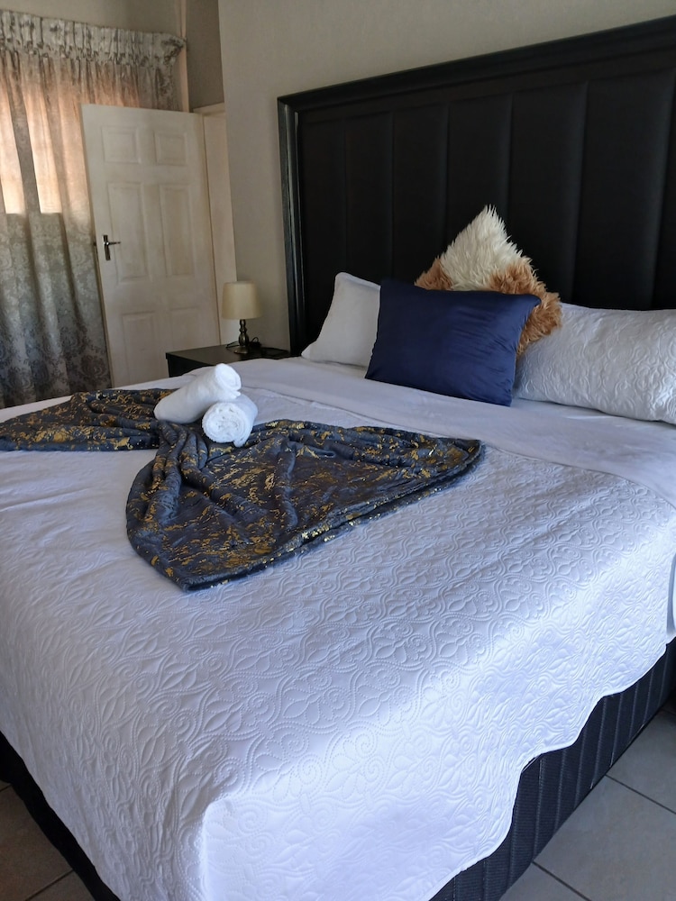 Executive Room photo 1