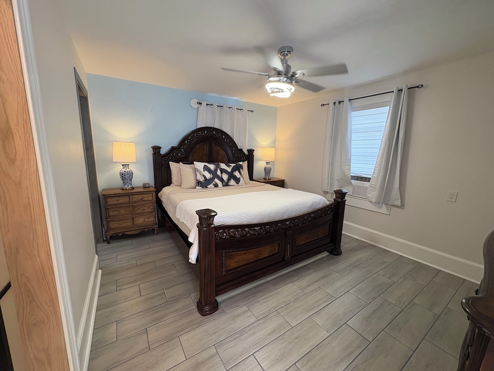Luxury Room, 1 King Bed with Sofa bed, Garden View