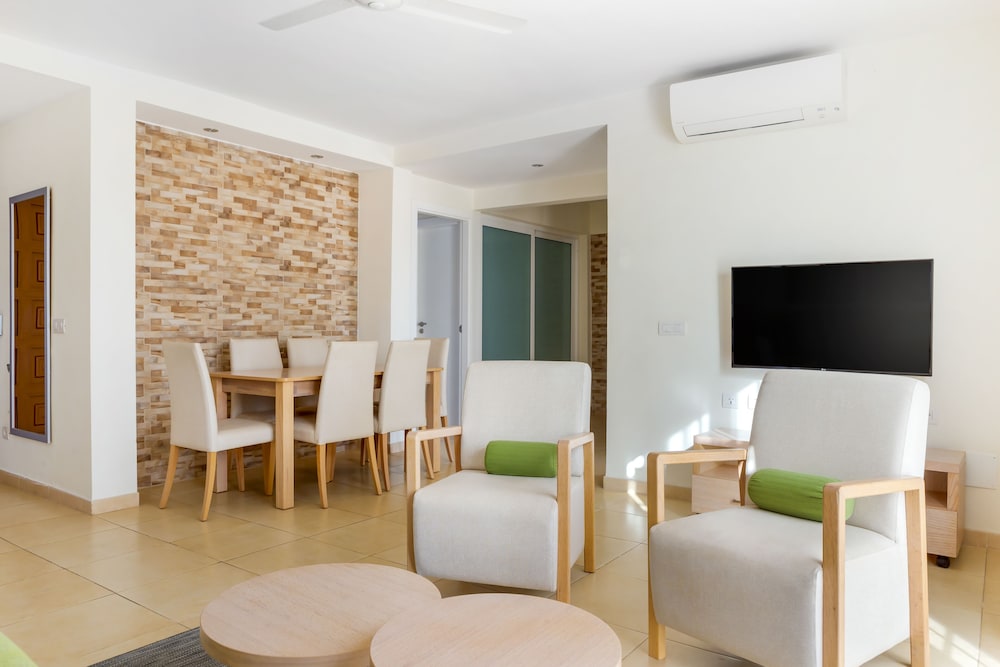 Apartment, 2 Bedrooms - Photo 7