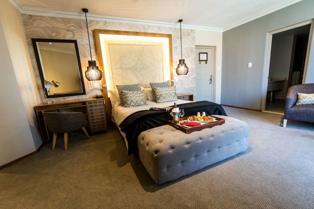 Deluxe Queen Room photo 3