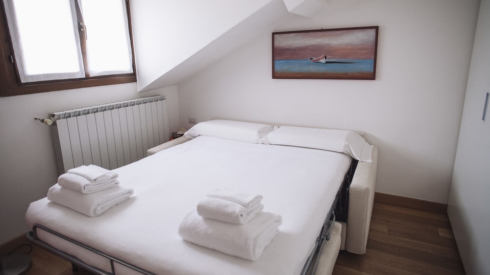 Apartment (1 Bedroom)