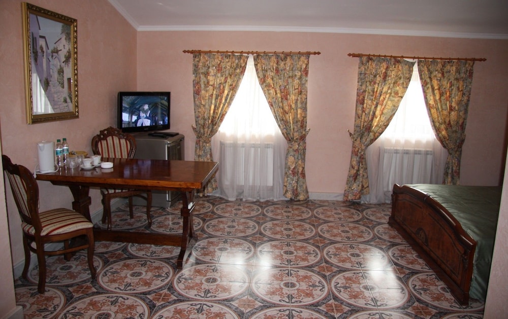 Classic Double Room (Amelia)