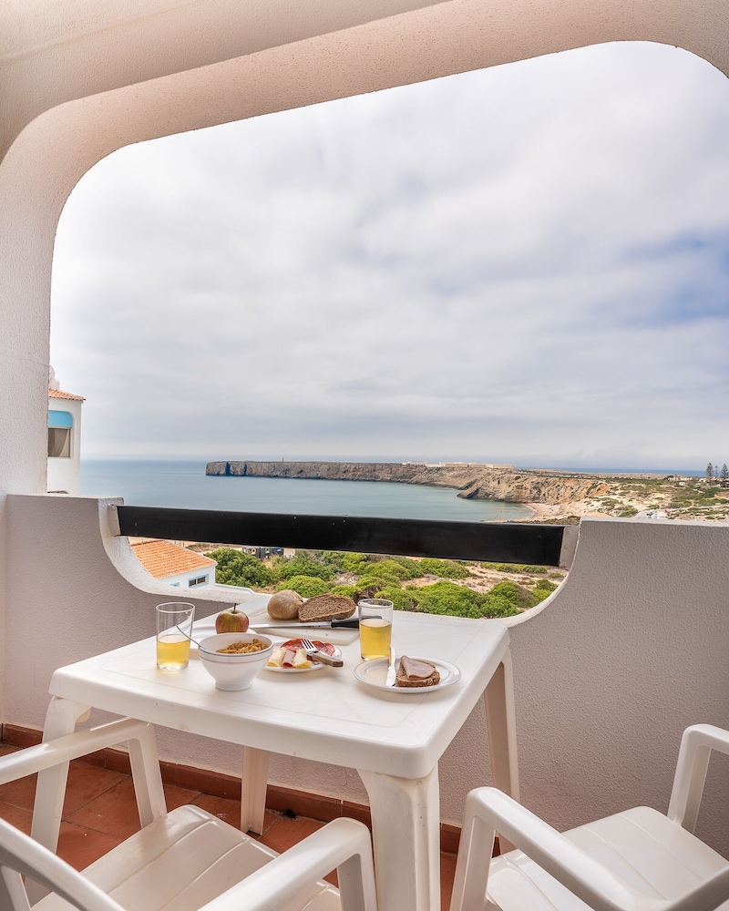 Apartment, 1 Bedroom, Sea View photo 3