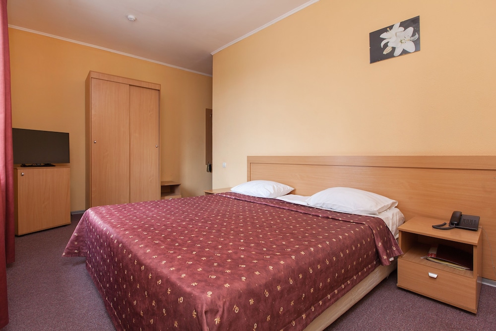 Economy Double or Twin Room photo 1