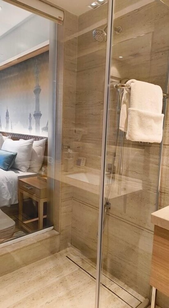 Suite, 1 Double Bed with Sofa bed photo