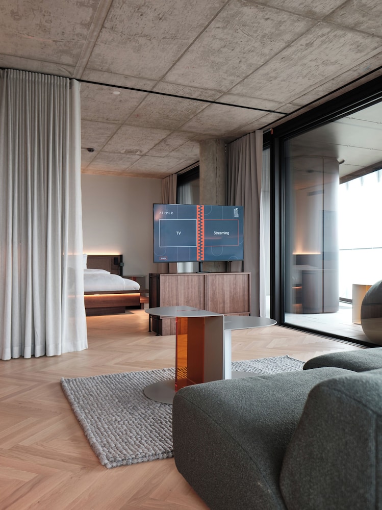 Apartment (HOME)