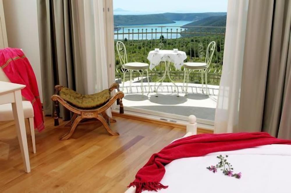 Superior Double Room, Balcony, Sea View - Photo 1