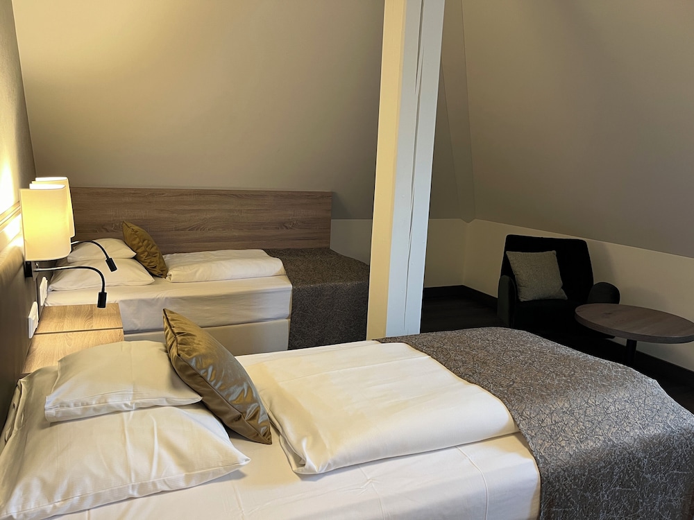 Business Twin Room (18qm 3rd floor)