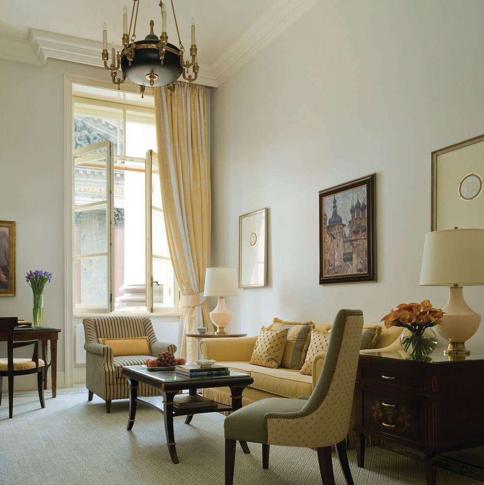 Suite, 1 Bedroom (Admiralty) photo 2