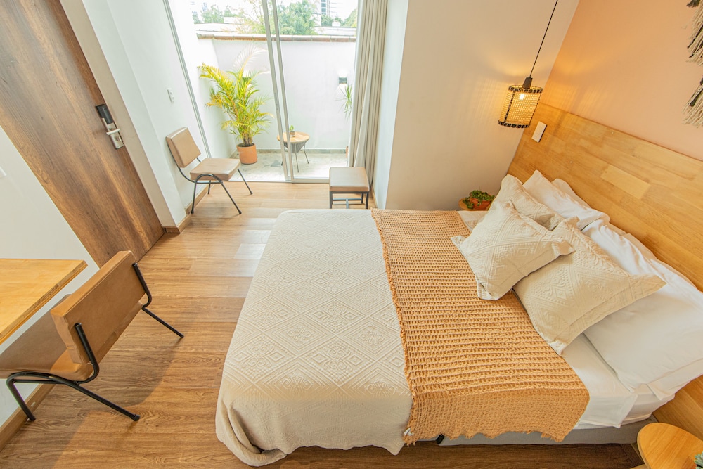 Executive Double Room, Balcony - Photo 2