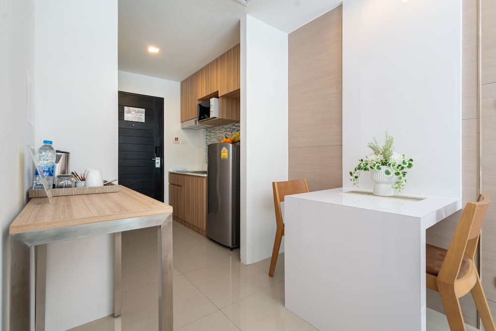 Premier Suite with Jacuzzi photo 2