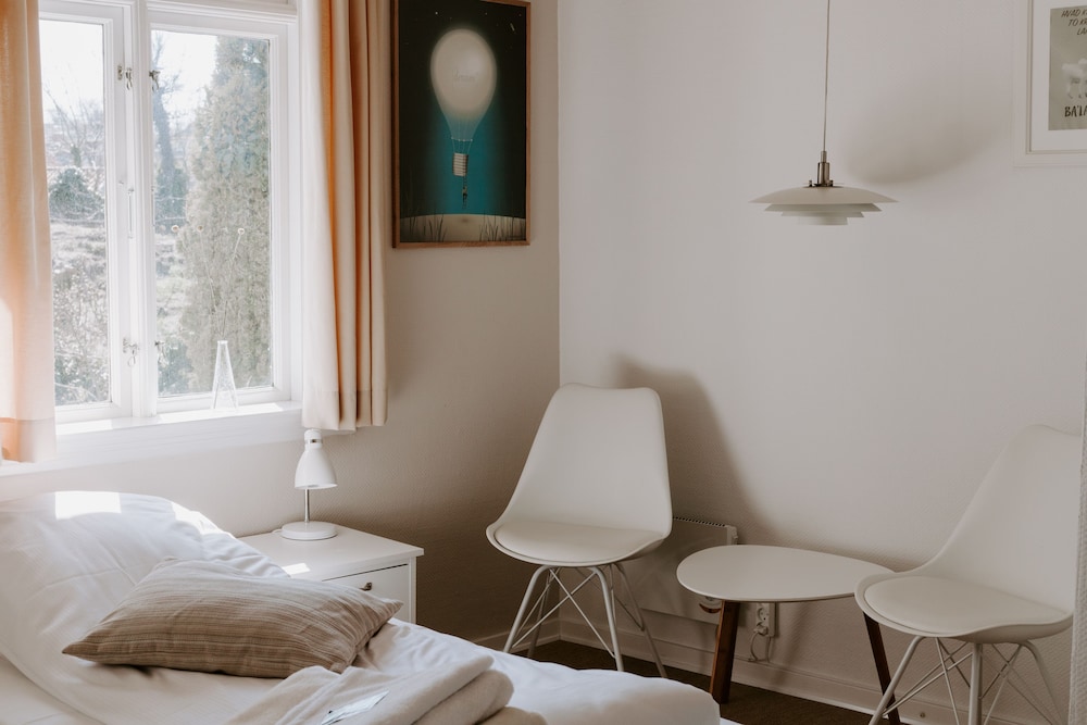Basic Double Room photo 2