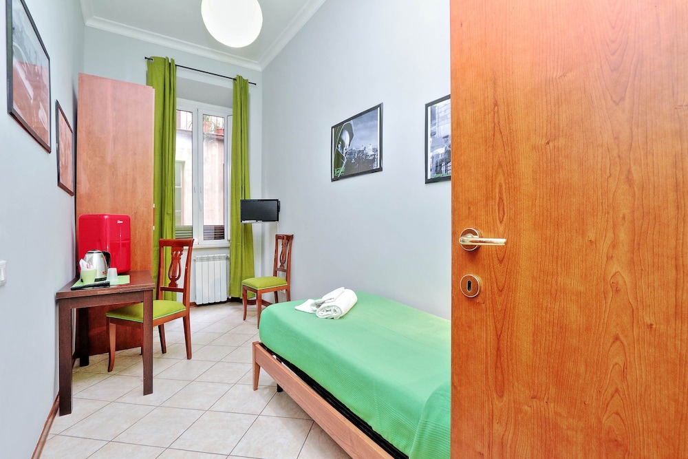 Comfort Single Room