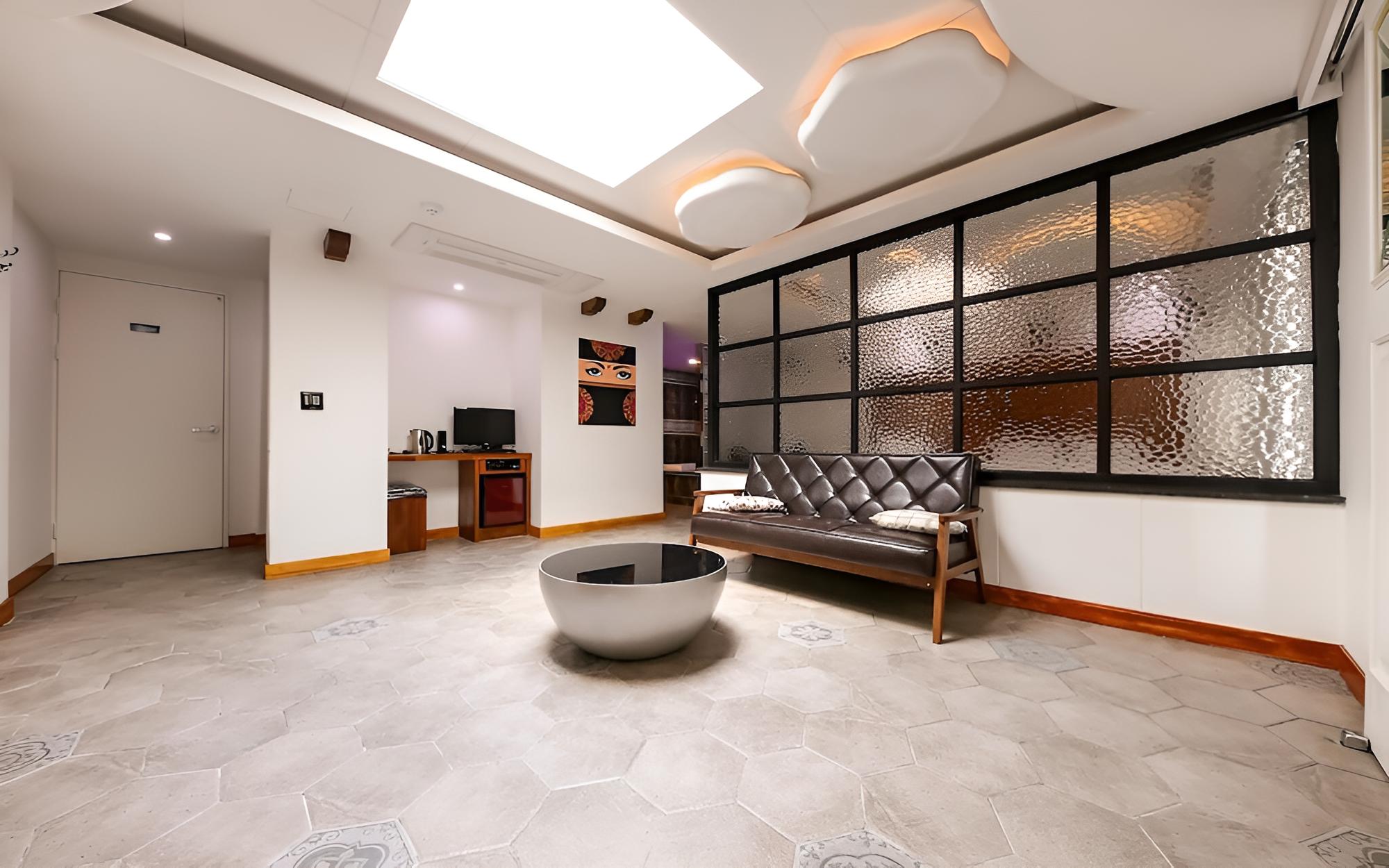 Room (VIP (room 809 styler maximum number o) photo 3