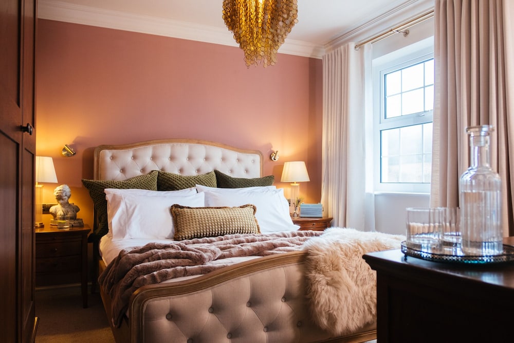 Luxury Double Room, Ensuite, Mountain View photo 1