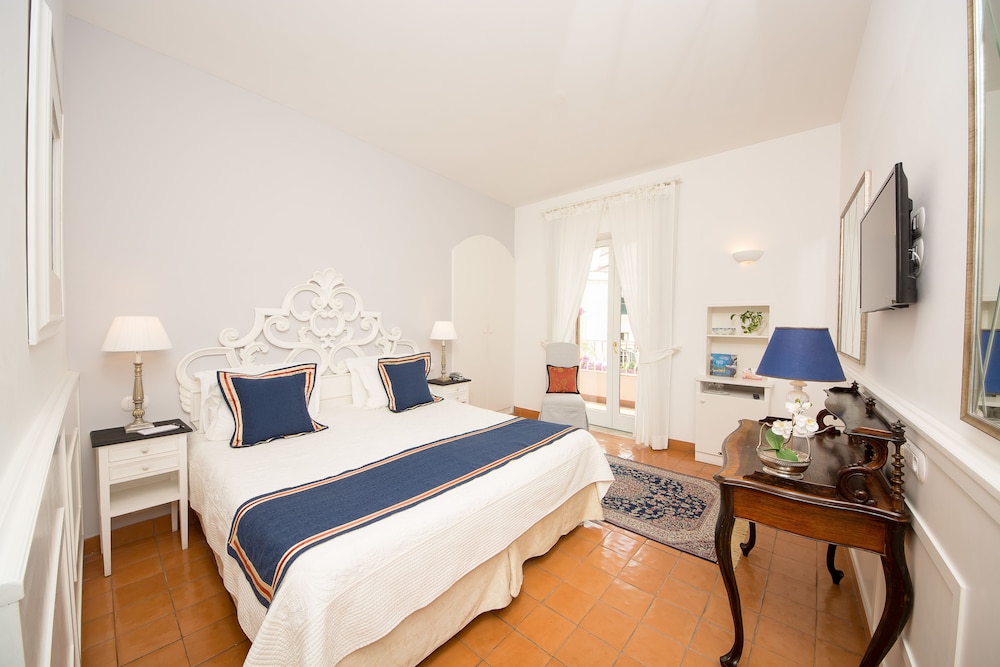 Superior Double Room - Photo 3
