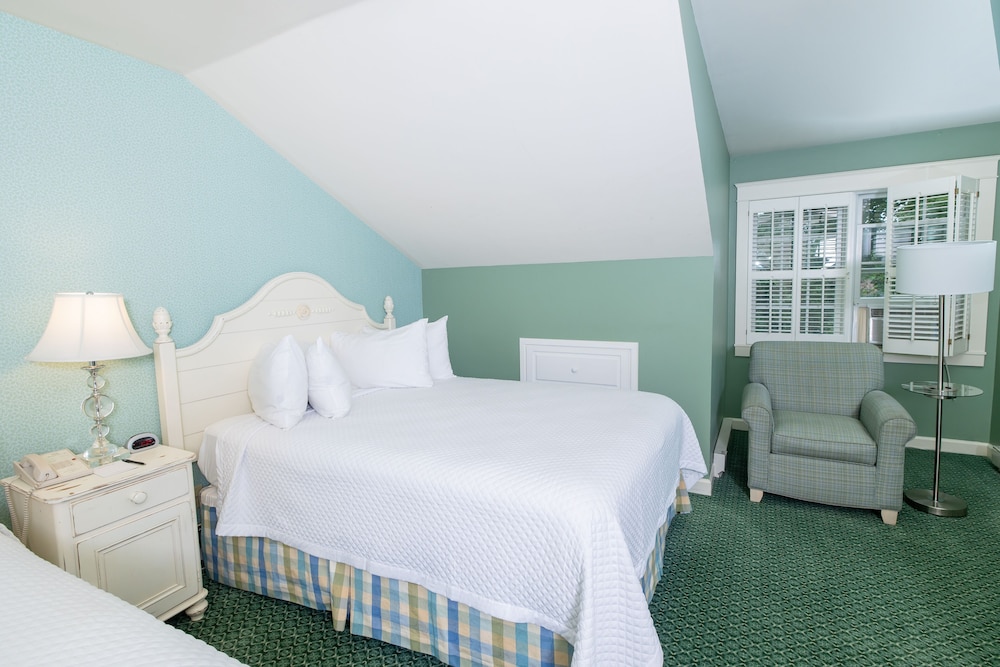 Room, 2 Queen Beds photo 2