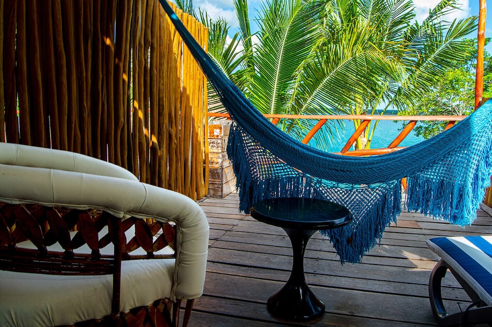 Standard Double Room, 1 King Bed, Lagoon View
