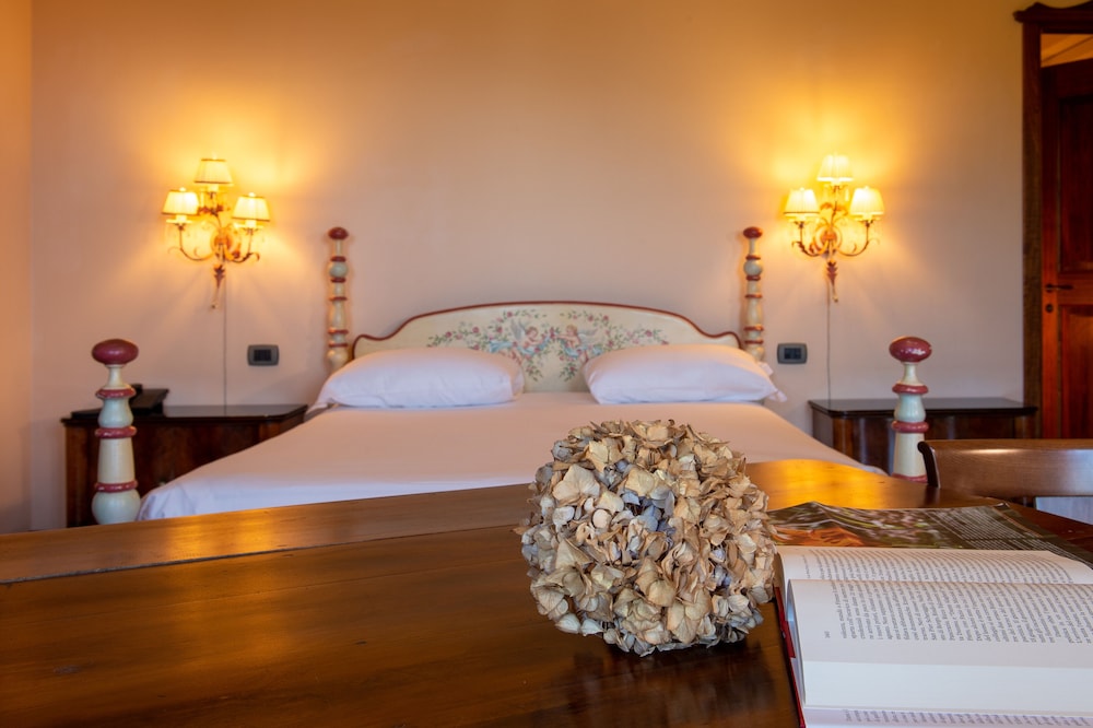 Suite - Photo 2