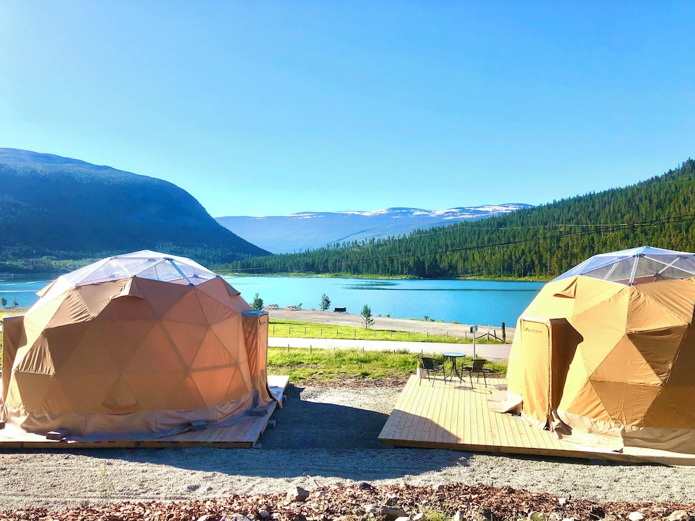Deluxe Tent photo 1