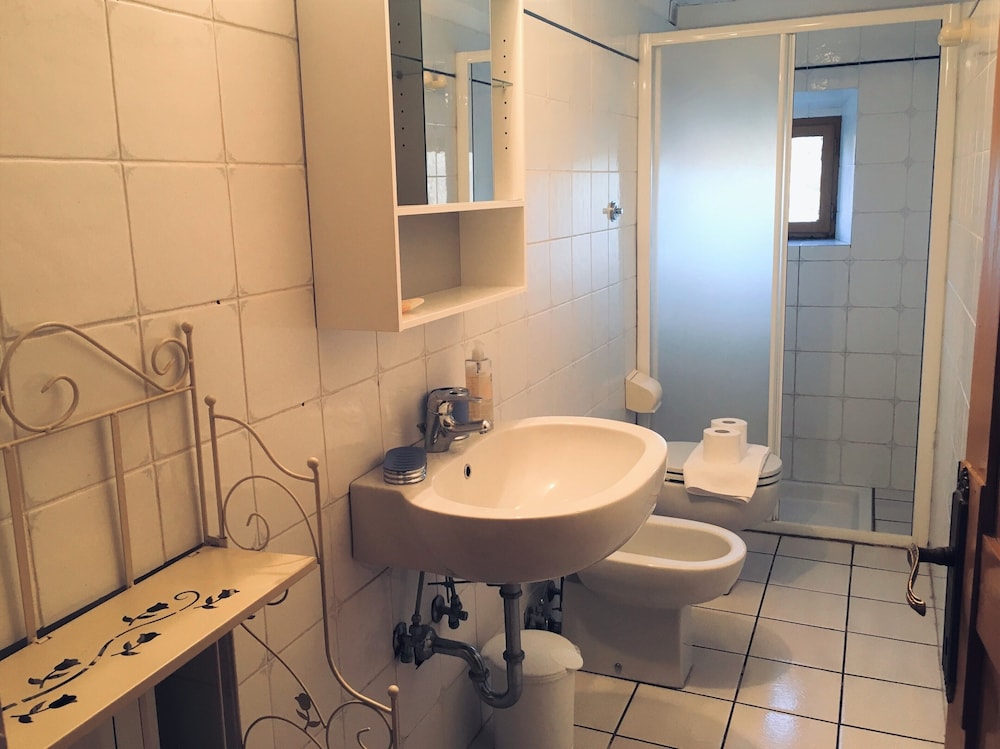Traditional Apartment photo 2