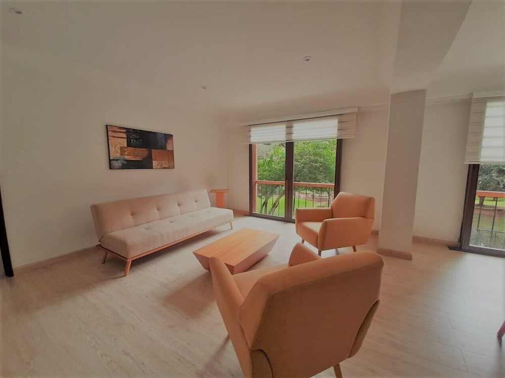 Luxury Apartment, 2 Bedrooms photo 2