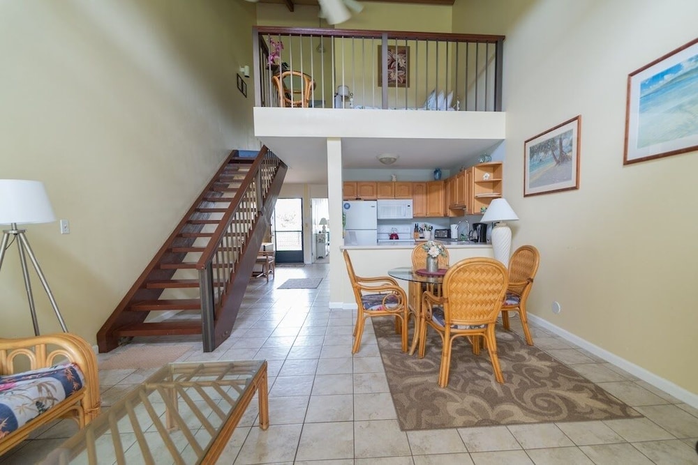 Condo, 2 Bedrooms photo 2