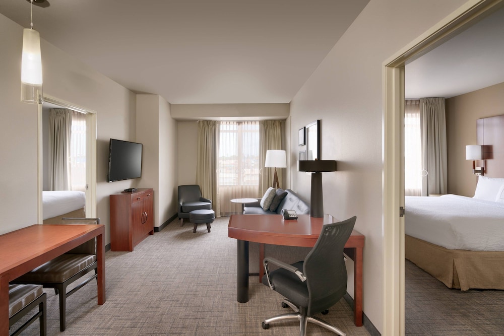 Suite, 1 Bedroom (Hearing Accessible) photo 2