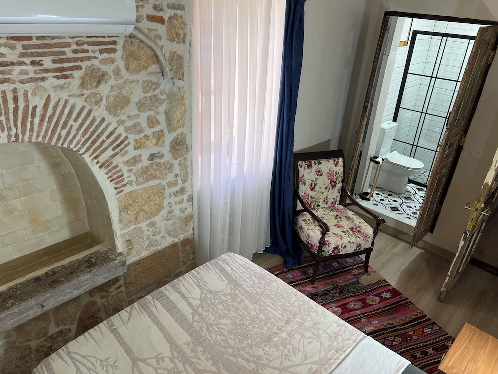 102 Cift Kisilik Bir Yatakli Oda photo 1