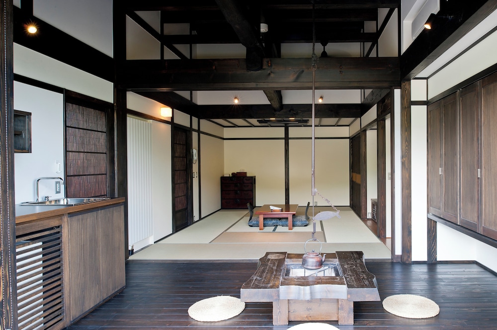 Japanese Style Room "SOYOGO", with Sunroom photo 3