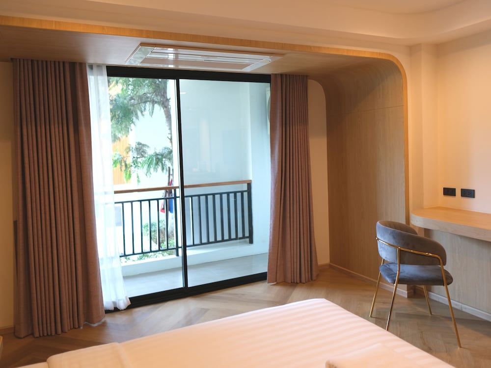 Deluxe Twin Room - Photo 4