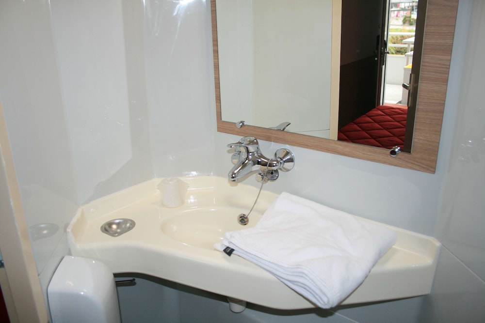 Standard Room, 1 Twin Bed - Photo 5