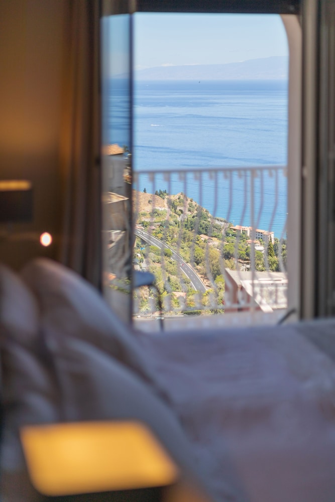 Deluxe Double or Twin Room, Balcony, Sea View - Photo 7